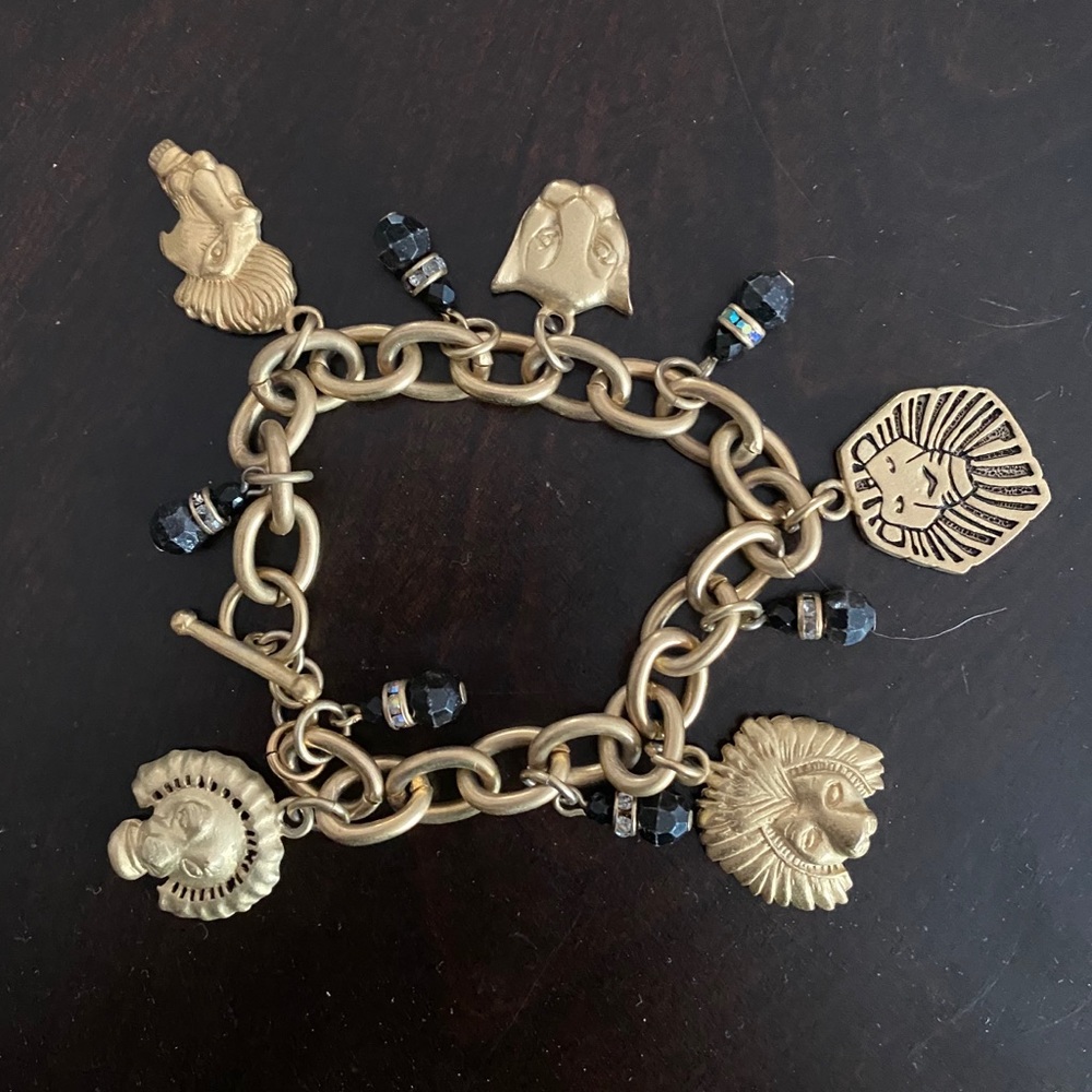 Lion king musical bracelet with gold masks
